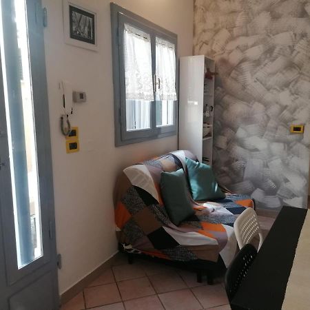 La Casina Giramondo Di Ele Viareggio Exterior foto