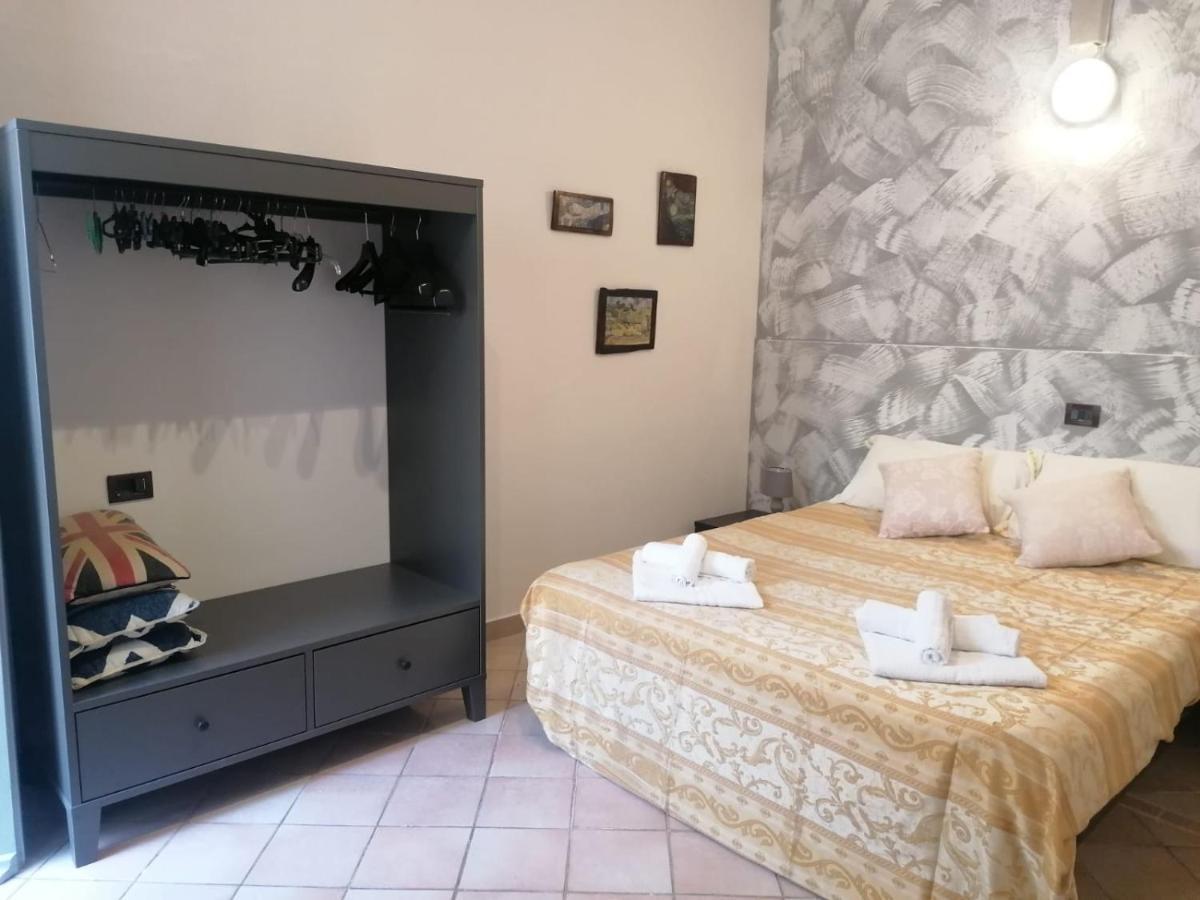 La Casina Giramondo Di Ele Viareggio Exterior foto
