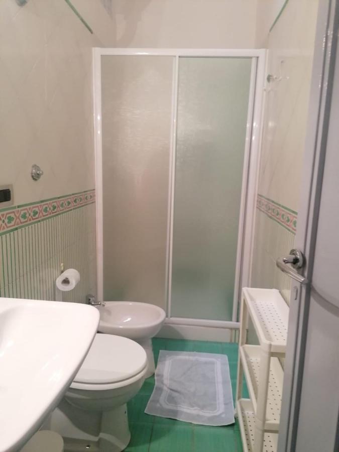 La Casina Giramondo Di Ele Viareggio Exterior foto